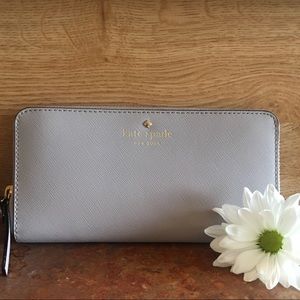 🌸♠️Kate Spade Large Wallet♠️🌸